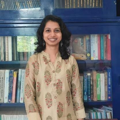 Dr. Manasi Bhambid